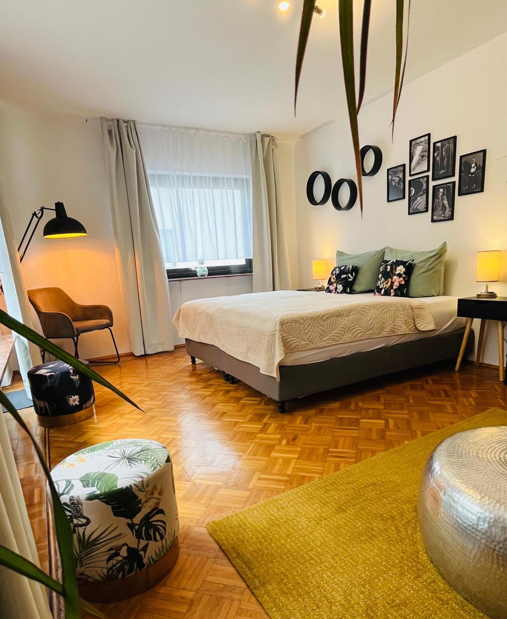 Casa Inn Parkview - Relax & Chill - Perfect For Business Travel, Weekend Trip, Family&Friends, Dogs Lover, Romance, Layover Or Longstay Limburg an der Lahn Kültér fotó